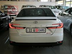 تۆیۆتا کامری